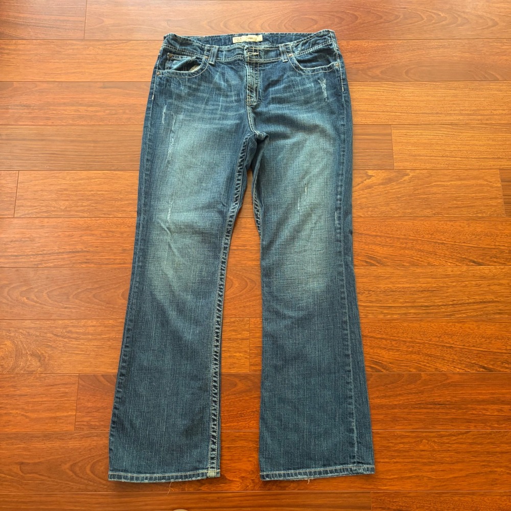 BKE Mens Wendi Bootcut Jeans 36x33.5 Medium Wash Distressed Stretch Denim Y2K